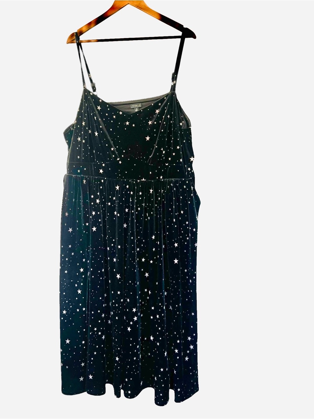 Torrid Midi Velvet Skater Dress Size 3X Black Star Print Sleeveless - Picture 5 of 7